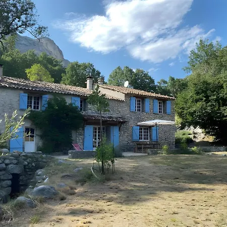 Dom wakacyjny Maison En Provence Ancien Moulin *